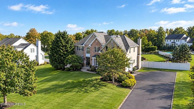 4 Lightfoot Drive, Manalapan, NJ 07726
