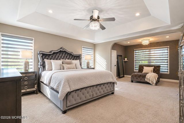 4 Lightfoot Drive, Manalapan, NJ 07726