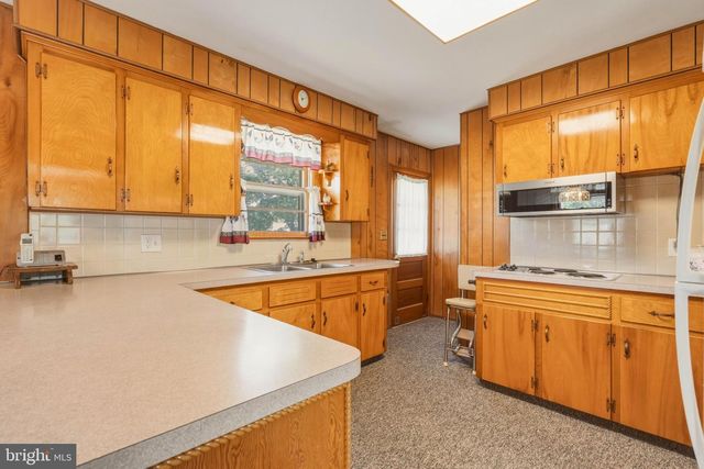 810 W SUMMER RD, Minotola, NJ 08341
