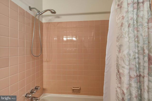 810 W SUMMER RD, Minotola, NJ 08341