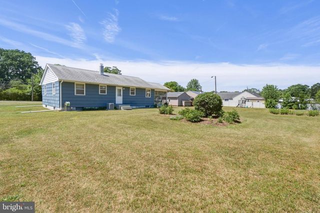 810 W SUMMER RD, Minotola, NJ 08341