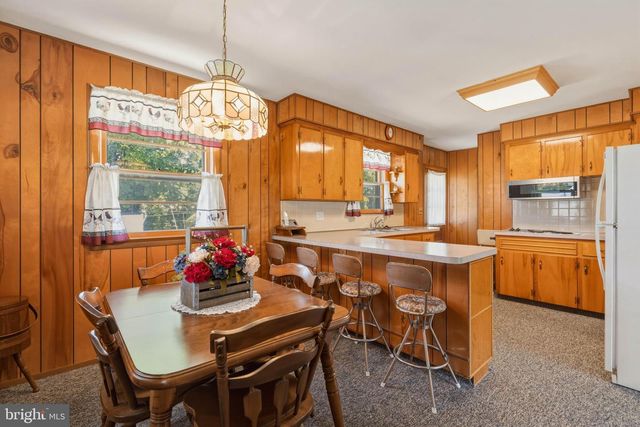 810 W SUMMER RD, Minotola, NJ 08341