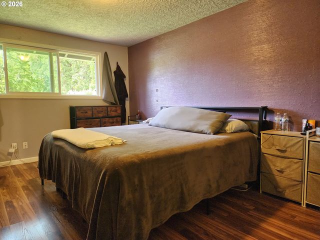 130 Ne 12TH Ave, Canby, OR 97013