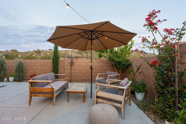 10157 S Rolling Water Drive, Vail, AZ 85641