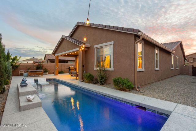 10157 S Rolling Water Drive, Vail, AZ 85641