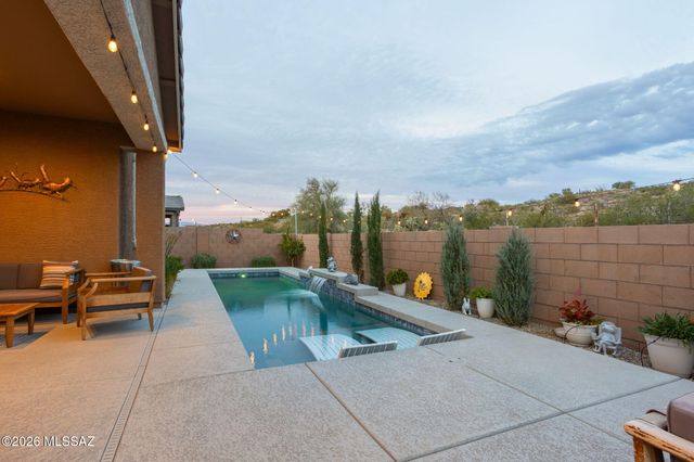 10157 S Rolling Water Drive, Vail, AZ 85641