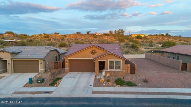 10157 S Rolling Water Drive, Vail, AZ 85641