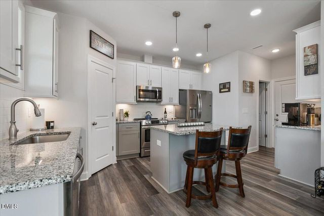 5202 Goshawk Lane, Graham, NC 27253