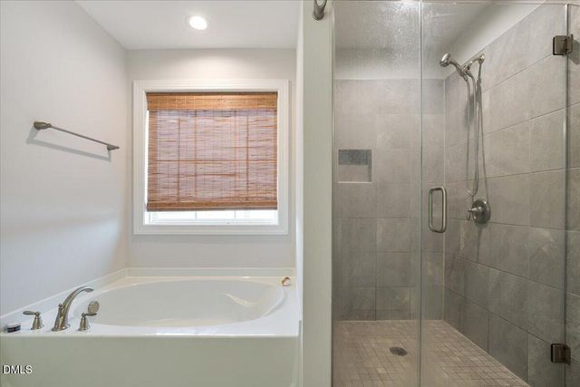 5202 Goshawk Lane, Graham, NC 27253