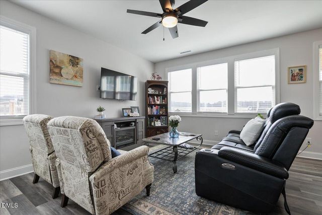 5202 Goshawk Lane, Graham, NC 27253