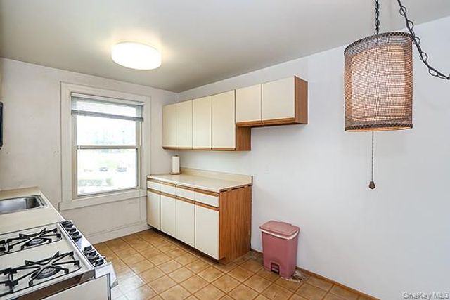 1 Ascot Ridge 1A, Great Neck, NY 11021