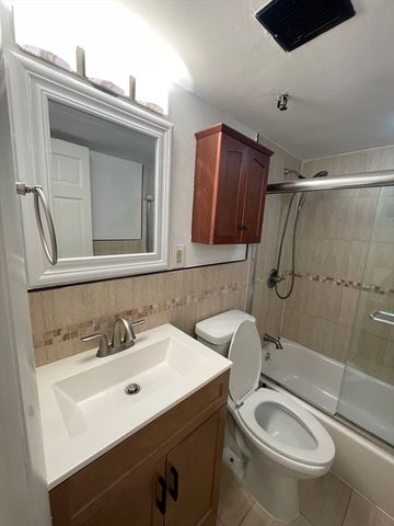 242 Beacon St 2, Boston, MA 02116