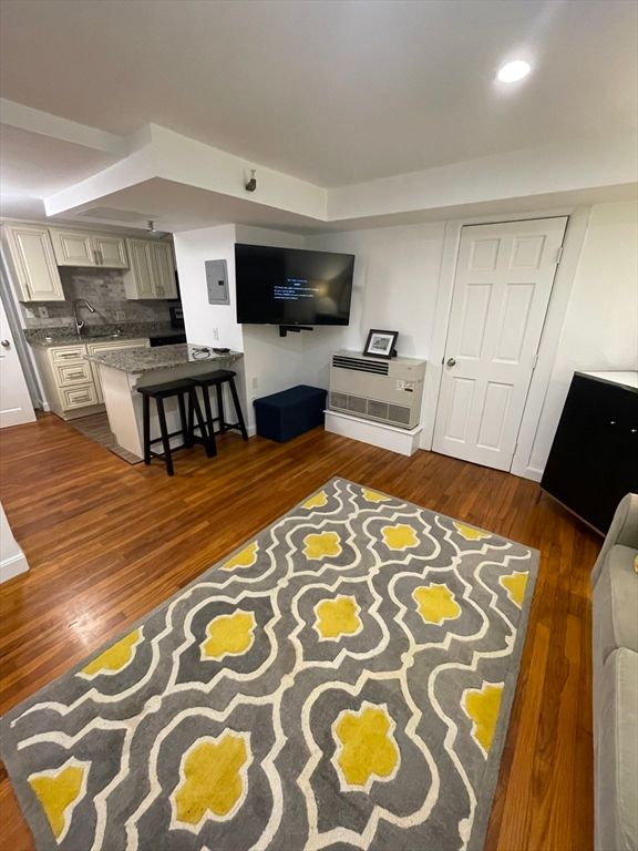 242 Beacon St 2, Boston, MA 02116