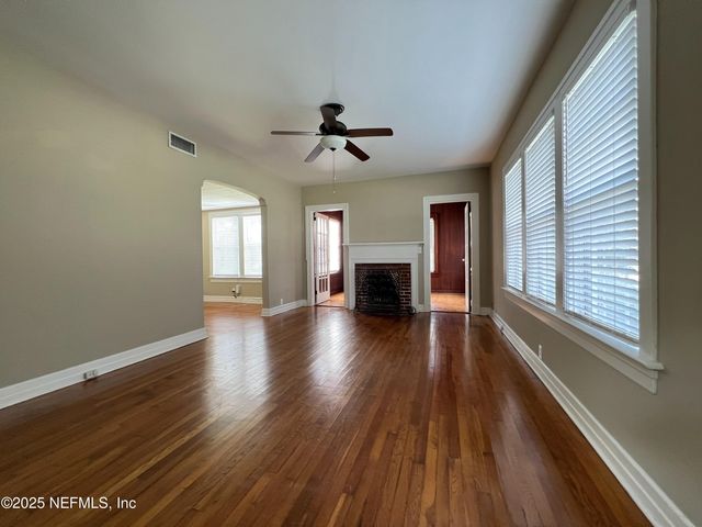 1046 RIVIERA Street LOWER, Jacksonville, FL 32207