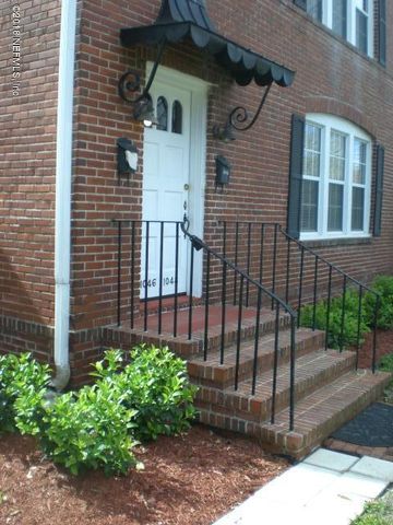 1046 RIVIERA Street LOWER, Jacksonville, FL 32207