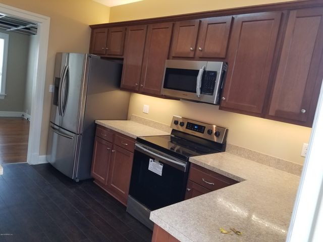 1046 RIVIERA Street LOWER, Jacksonville, FL 32207