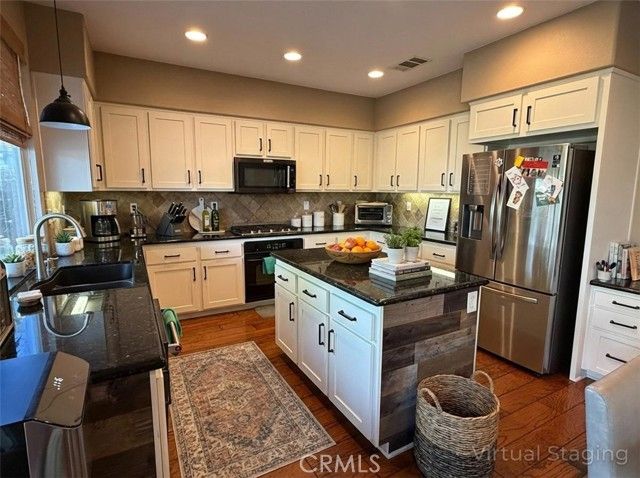 35430 Azalea, Winchester, CA 92596
