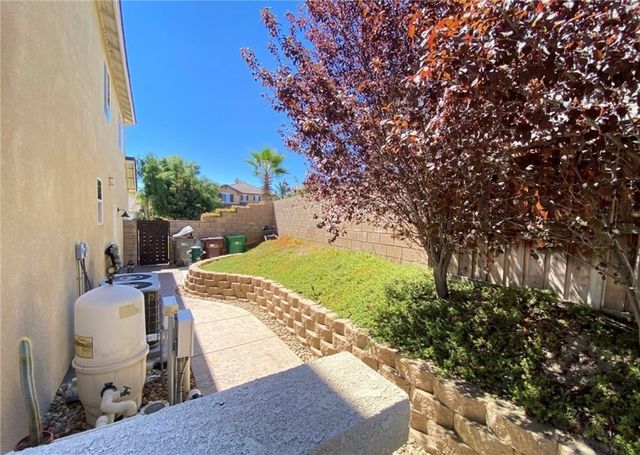 35430 Azalea, Winchester, CA 92596