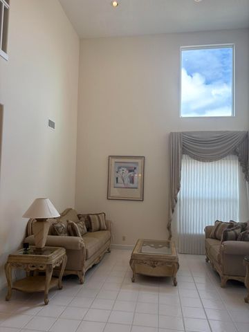 927 Augusta Pointe Drive, Palm Beach Gardens, FL 33418