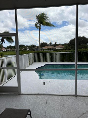 927 Augusta Pointe Drive, Palm Beach Gardens, FL 33418