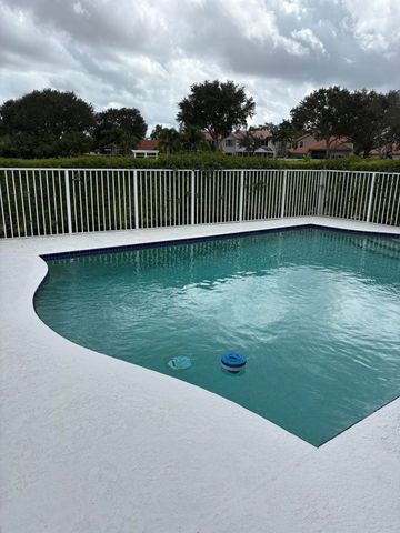 927 Augusta Pointe Drive, Palm Beach Gardens, FL 33418