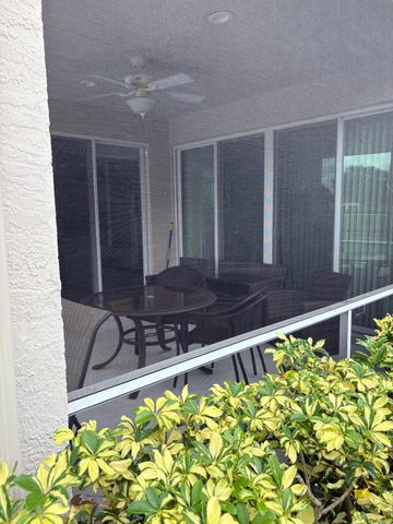 927 Augusta Pointe Drive, Palm Beach Gardens, FL 33418