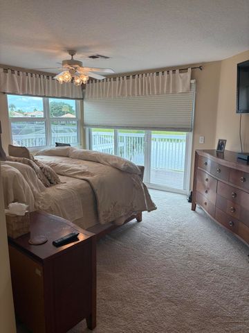 927 Augusta Pointe Drive, Palm Beach Gardens, FL 33418