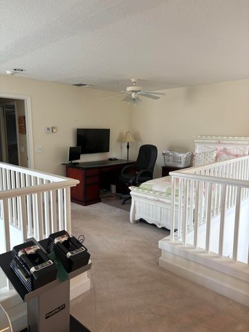927 Augusta Pointe Drive, Palm Beach Gardens, FL 33418
