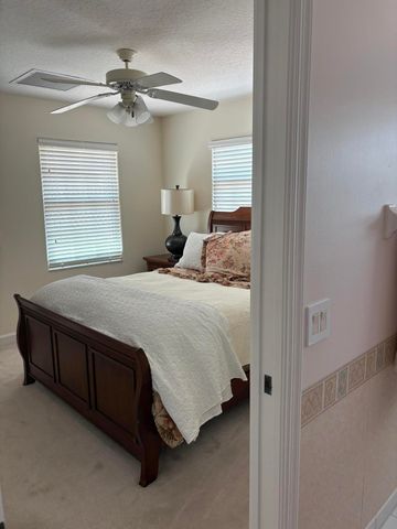 927 Augusta Pointe Drive, Palm Beach Gardens, FL 33418