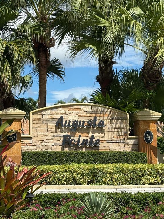 927 Augusta Pointe Drive, Palm Beach Gardens, FL 33418