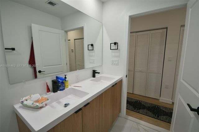 1339 NW 2nd Ln, Florida City, FL 33034