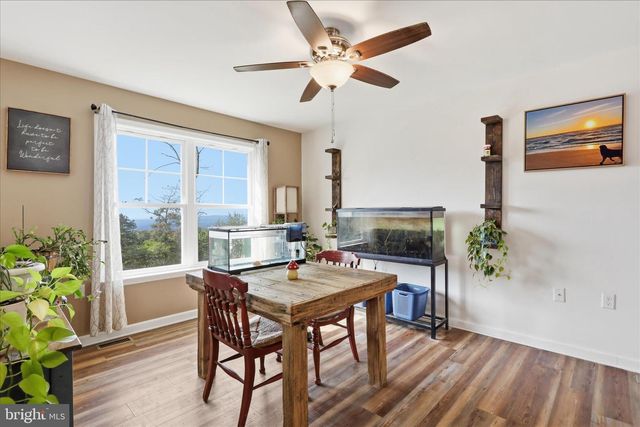 300 ELK TRL, Winchester, VA 22602