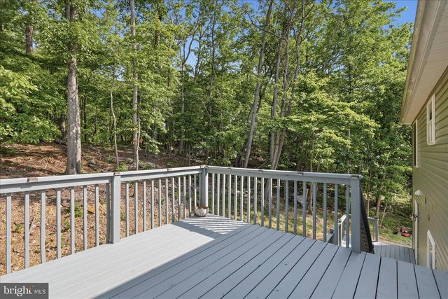 300 ELK TRL, Winchester, VA 22602