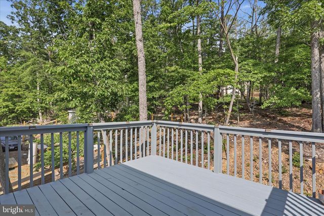 300 ELK TRL, Winchester, VA 22602
