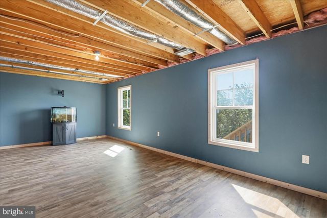 300 ELK TRL, Winchester, VA 22602