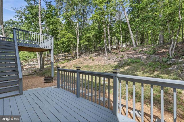 300 ELK TRL, Winchester, VA 22602