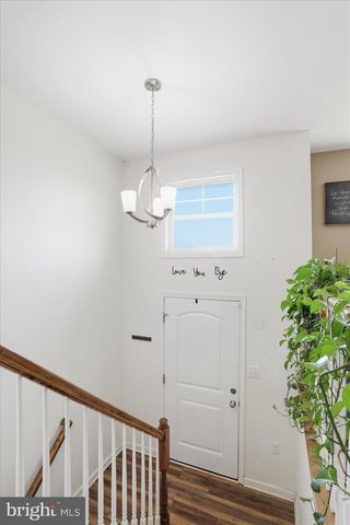 300 ELK TRL, Winchester, VA 22602