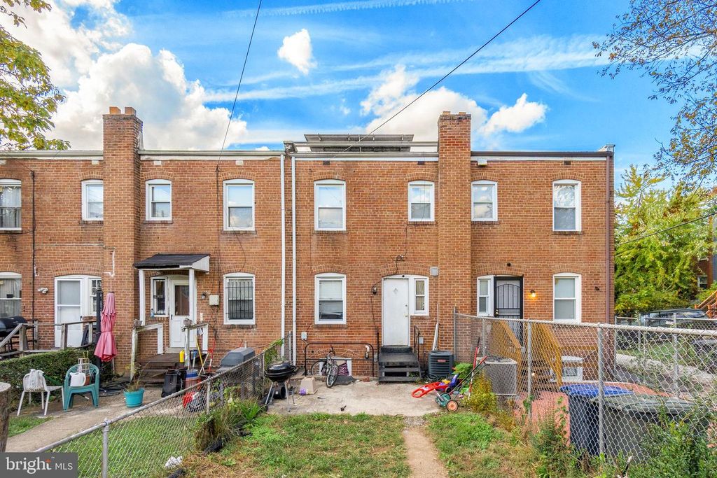 2322 14TH PL SE, Washington, DC 20020