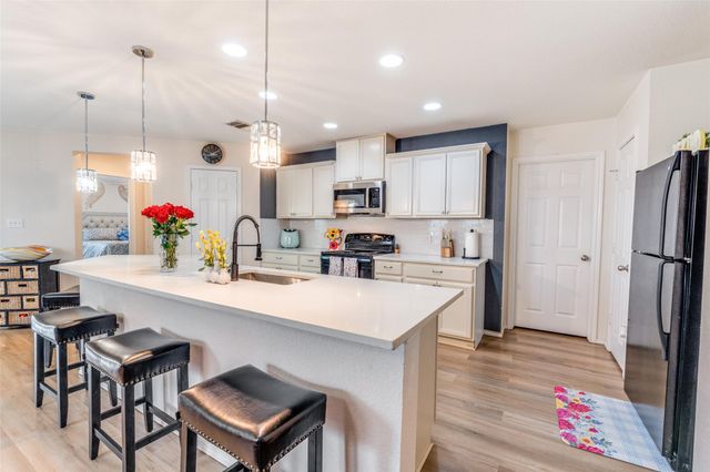 301 Rummel DR, Kyle, TX 78640