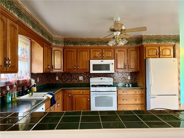 196 Short Crumhorn Road, Maryland, NY 12116