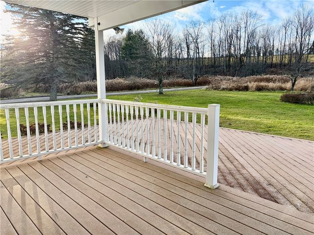 196 Short Crumhorn Road, Maryland, NY 12116