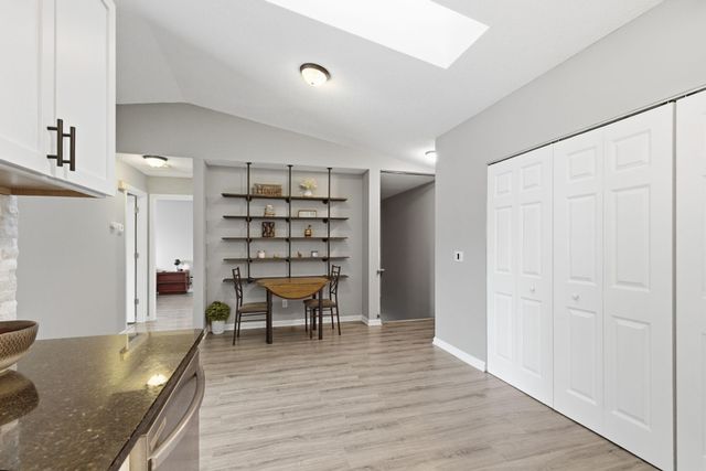 2063 N Park Drive 6, Saint Paul, MN 55119