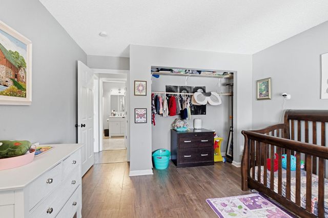 2063 N Park Drive 6, Saint Paul, MN 55119