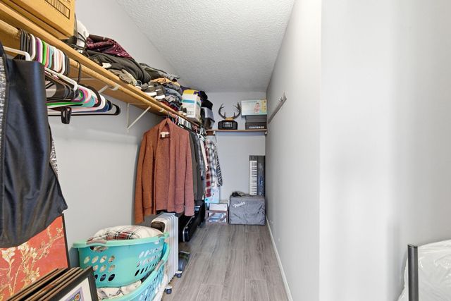 2063 N Park Drive 6, Saint Paul, MN 55119