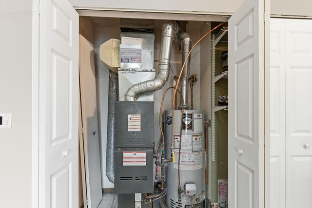 2063 N Park Drive 6, Saint Paul, MN 55119