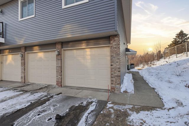 2063 N Park Drive 6, Saint Paul, MN 55119