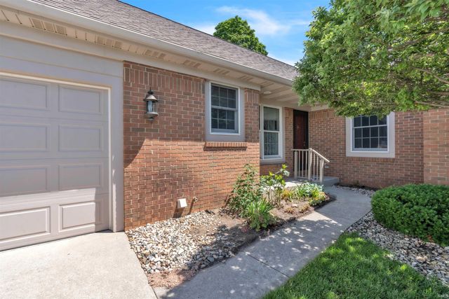 1311 Somerset Court, Goshen, IN 46528
