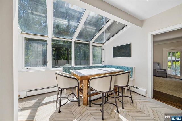 42 Hillside Avenue, Upper Saddle River, NJ 07458