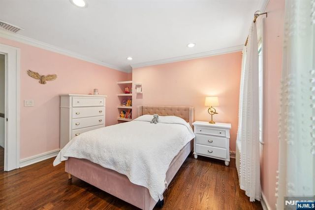 42 Hillside Avenue, Upper Saddle River, NJ 07458
