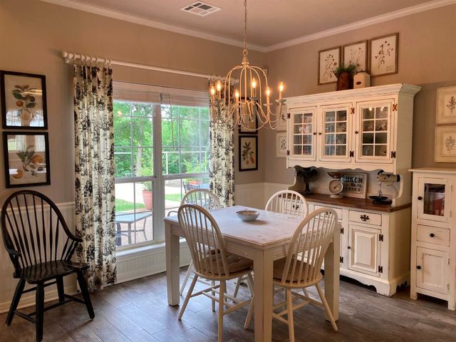 142 Hickory Valley Lane, Waco, TX 76705